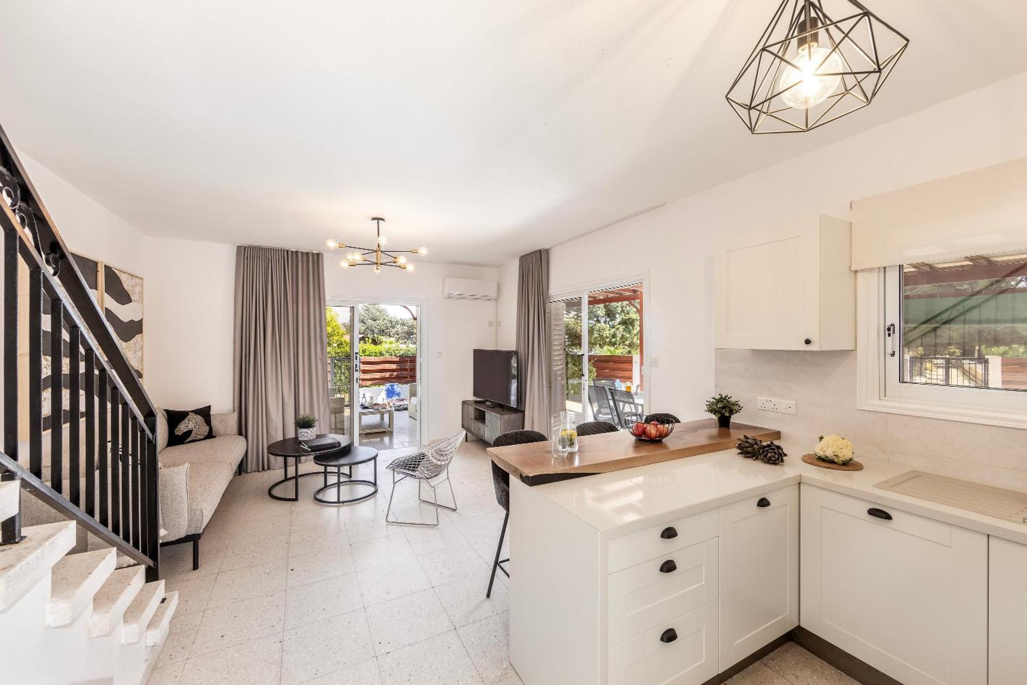 Larnaca Villa Marina Meneou Extérieur photo